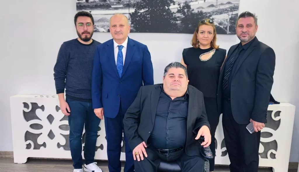 BEYAZAY DERNEĞİ’NDEN BAŞKAN TAVLI’YA HAYIRLI OLSUNZİYARET se