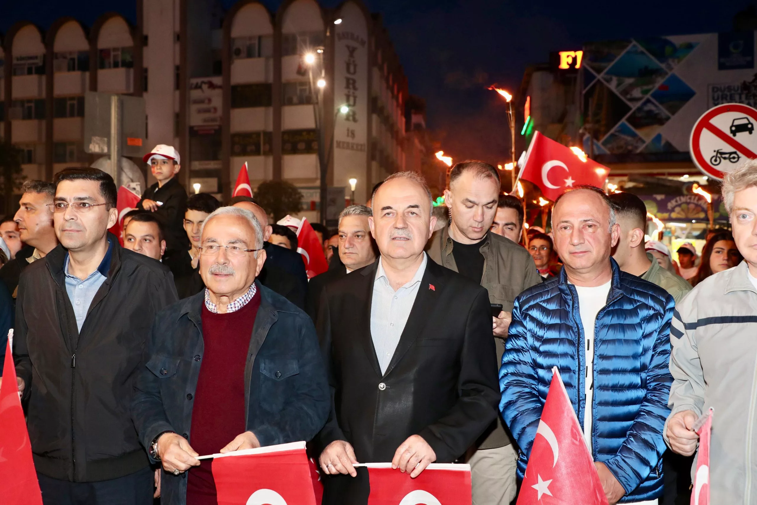 Gençlik Yürüyüşü Yapıldı 19 Mayıs Atatürk’ü Anma, Gençlik ve Spor