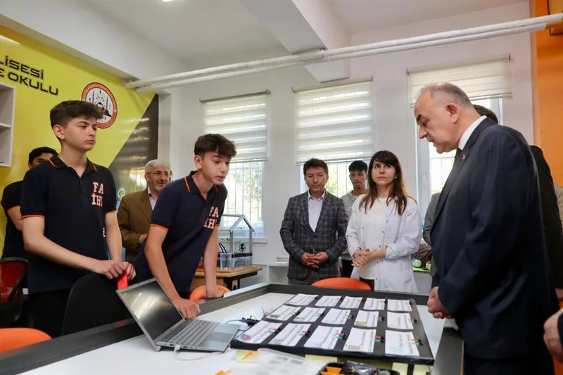 Vali Erol, Fatsa Melih Koç Anaokulu ve Fatsa AİHL Atölye Açılış Programına Katıldı 10 10 jpg