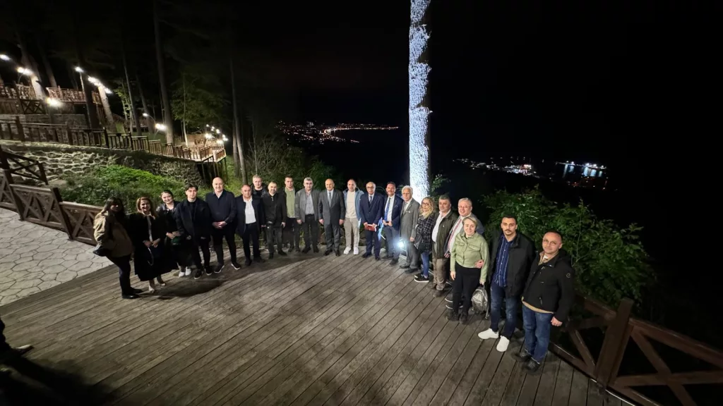 BAŞKAN TAVLI, “TARAFSIZLIK İLKESİYLE HAREKET EDEN RADYOCULARIMIZIN GÜNÜNÜ KUTLUYORUM” 10