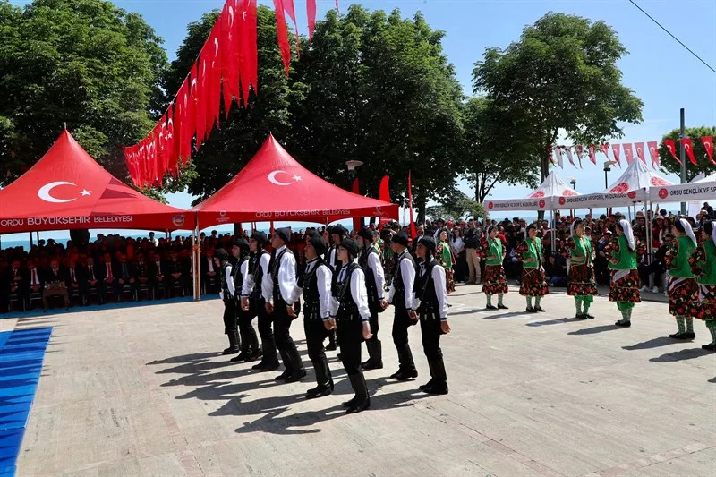 19 Mayıs Atatürk’ü Anma, Gençlik ve Spor Bayramı Coşkuyla Kutlandı 11 8 jpg