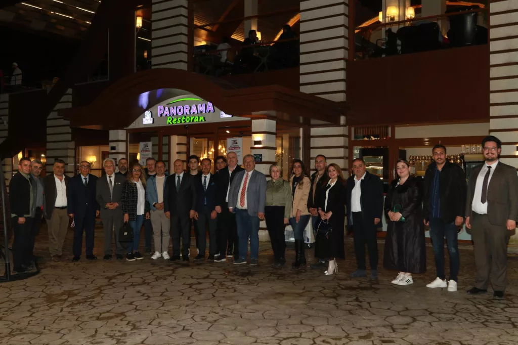 BAŞKAN TAVLI, “TARAFSIZLIK İLKESİYLE HAREKET EDEN RADYOCULARIMIZIN GÜNÜNÜ KUTLUYORUM” 12