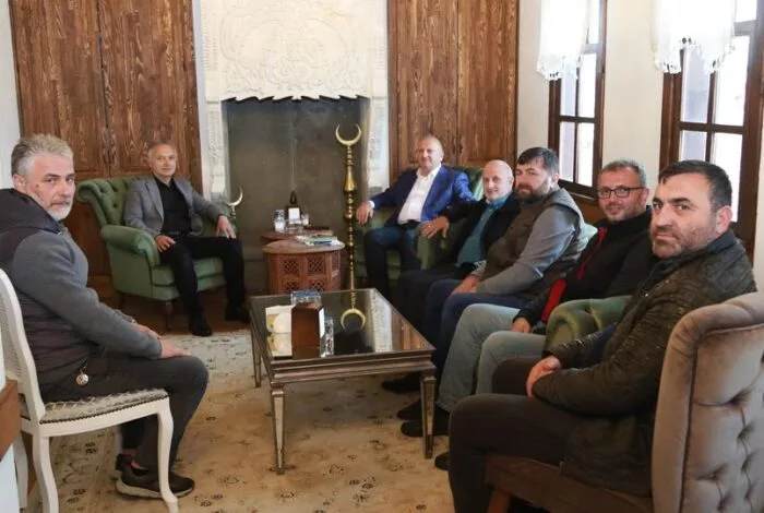 BAŞKAN TAVLI’YA ZİYARETLER DEVAM EDİYOR 12 16 jpg