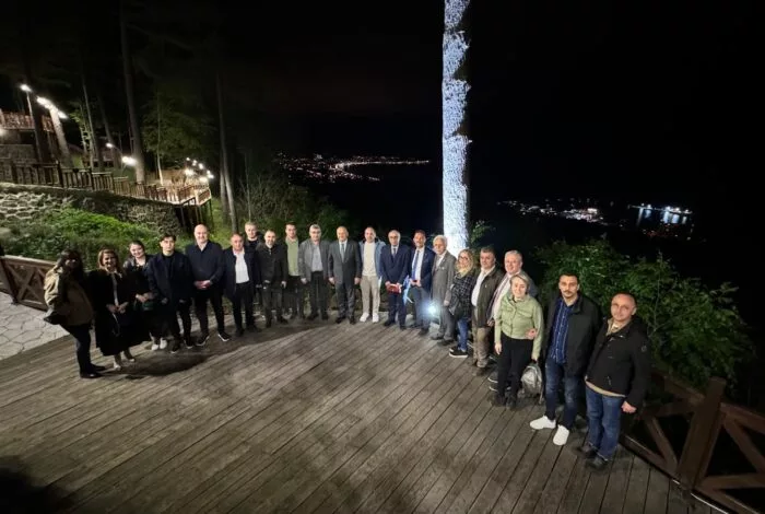 BAŞKAN TAVLI, “TARAFSIZLIK İLKESİYLE HAREKET EDEN RADYOCULARIMIZIN GÜNÜNÜ KUTLUYORUM” 3 1 jpeg