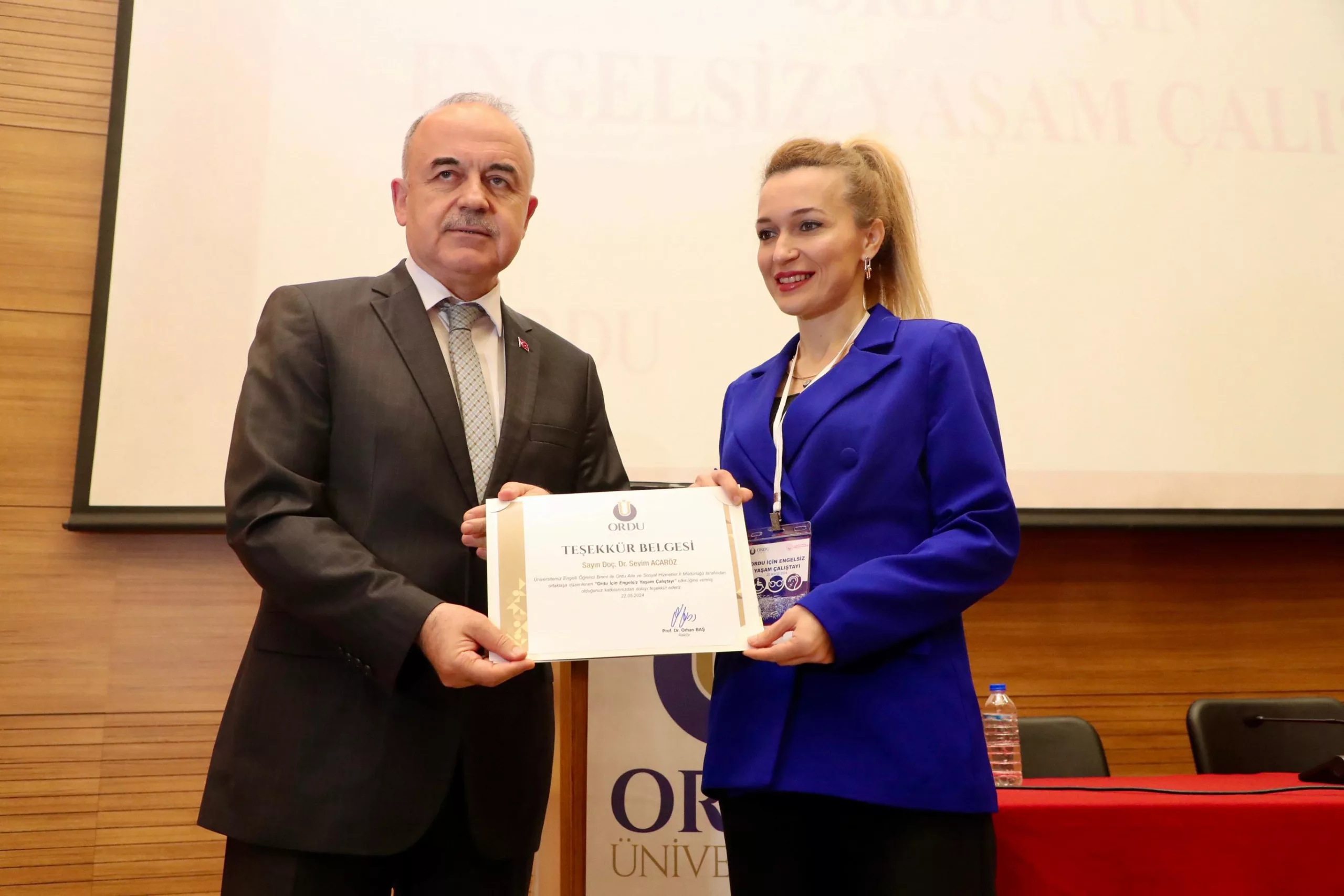 Ordu İçin Engelsiz Yaşam Çalıştayı Düzenlendi Vali Muammer Erol, engellilere