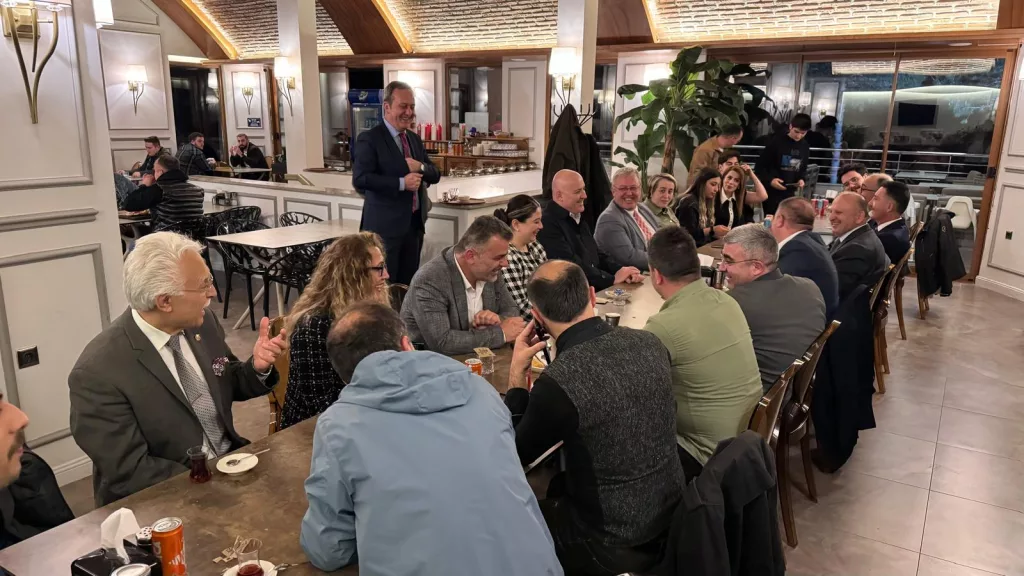 BAŞKAN TAVLI, “TARAFSIZLIK İLKESİYLE HAREKET EDEN RADYOCULARIMIZIN GÜNÜNÜ KUTLUYORUM” 4