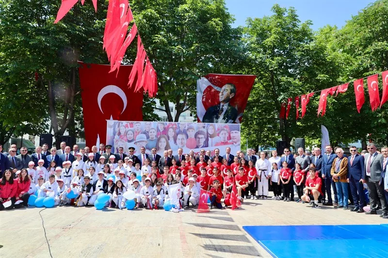 19 Mayıs Atatürk’ü Anma, Gençlik ve Spor Bayramı Coşkuyla Kutlandı 5 15 jpg