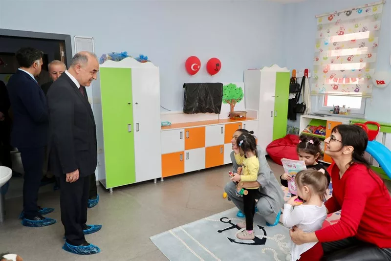 Vali Erol, Özel Eğitim Okullarını Ziyaret Etti 5 3 jpeg