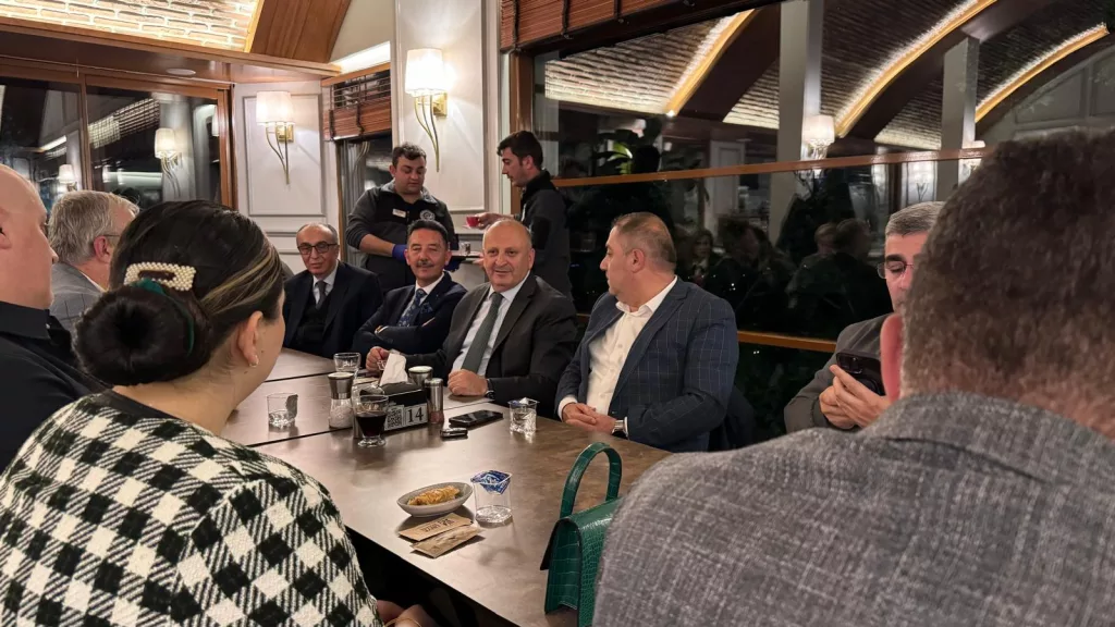 BAŞKAN TAVLI, “TARAFSIZLIK İLKESİYLE HAREKET EDEN RADYOCULARIMIZIN GÜNÜNÜ KUTLUYORUM” 8
