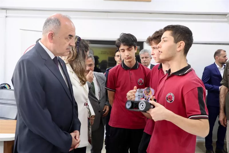 Vali Erol, Fatsa Melih Koç Anaokulu ve Fatsa AİHL Atölye Açılış Programına Katıldı 9 11 jpg
