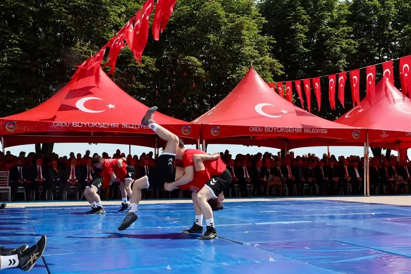 19 Mayıs Atatürk’ü Anma, Gençlik ve Spor Bayramı Coşkuyla Kutlandı 9 8 jpg