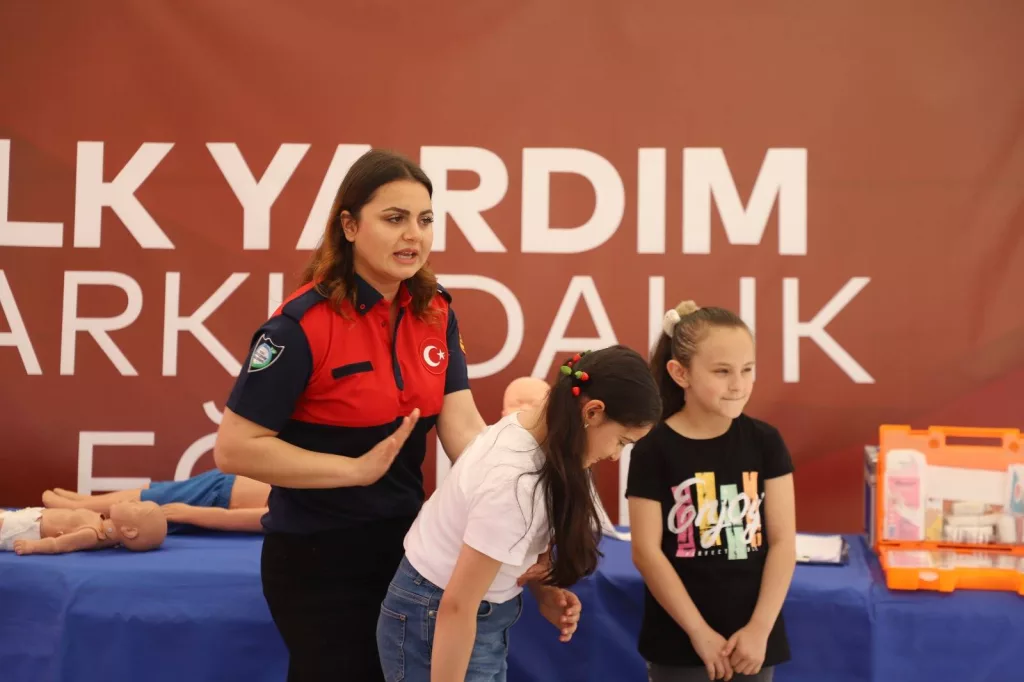 ORDU İTFAİYESİ, HALKA AÇIK İLK YARDIM EĞİTİMLERİ DÜZENLİYOR I2