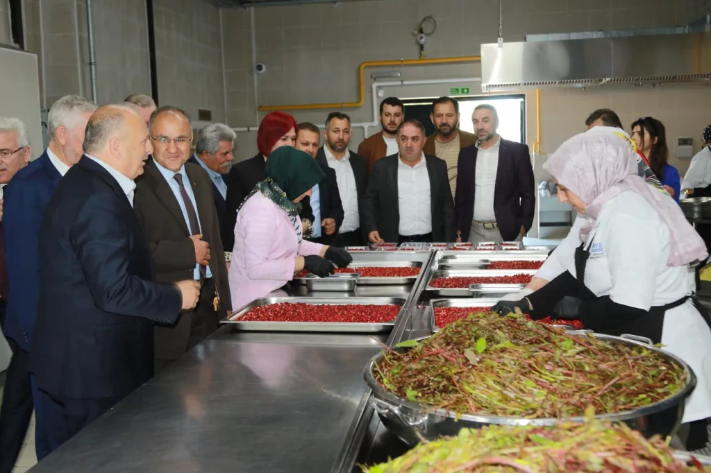 ORDEF YÖNETİMİ BAŞKAN TAVLI’YI ZİYARET ETTİ U3