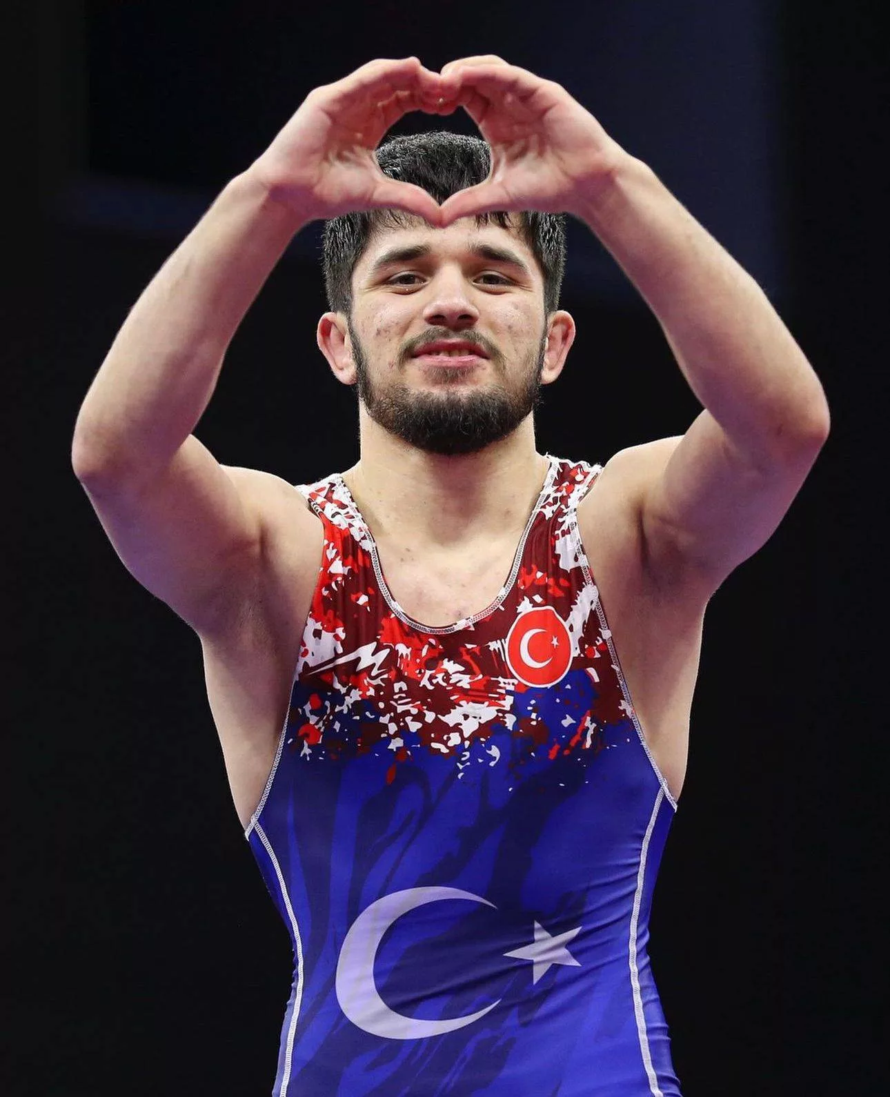 BÜYÜKŞEHİR’İN SPORCULARI BAŞARIYA DOYMUYOR MUHAMMET KARAVUŞ’TAN GÜMÜŞ MADALYA JUDO’DA ALTIN