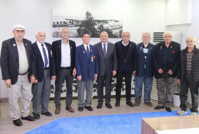 GAZİLERDEN BAŞKAN TAVLI’YA HAYIRLI OLSUN ZİYARETİ g jpg