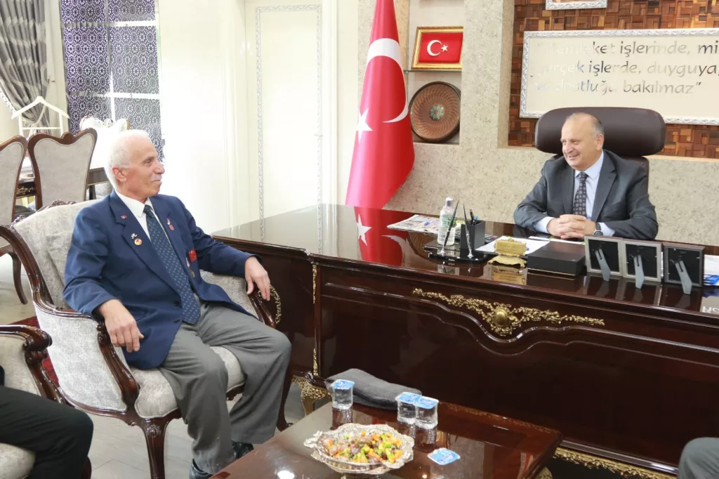GAZİLERDEN BAŞKAN TAVLI’YA HAYIRLI OLSUN ZİYARETİ g1