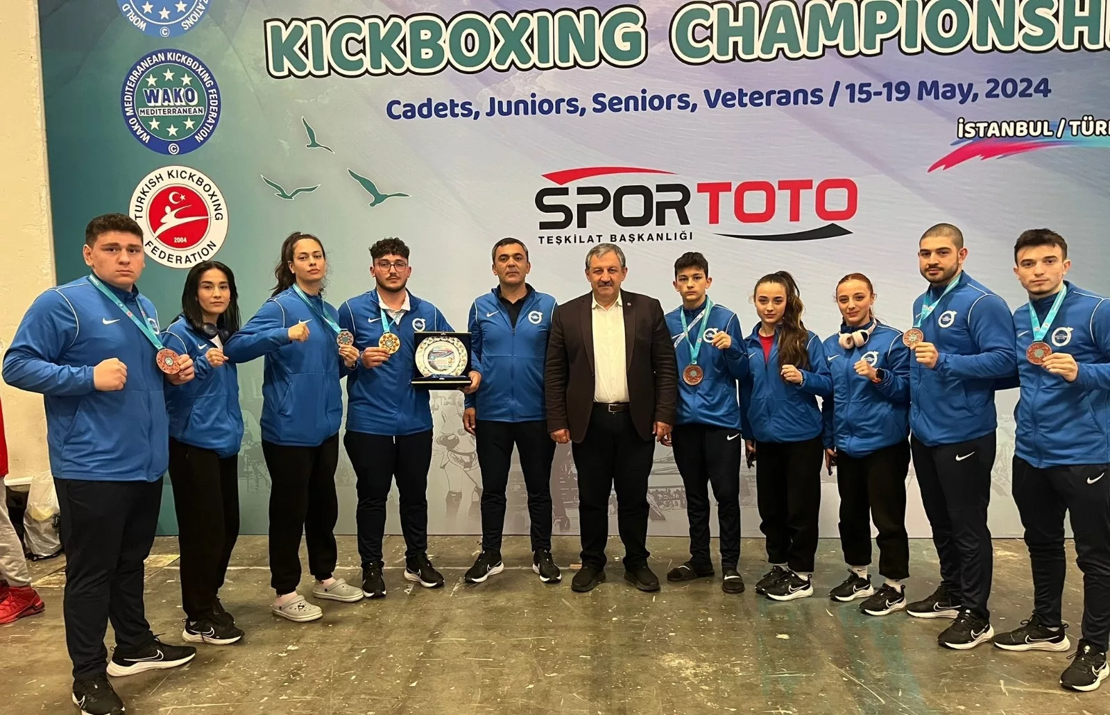 BÜYÜKŞEHİR SPORCULARINDAN KİCK BOKSTA BÜYÜK BAŞARI OBB SPOR KULÜBÜNDEN EREN
