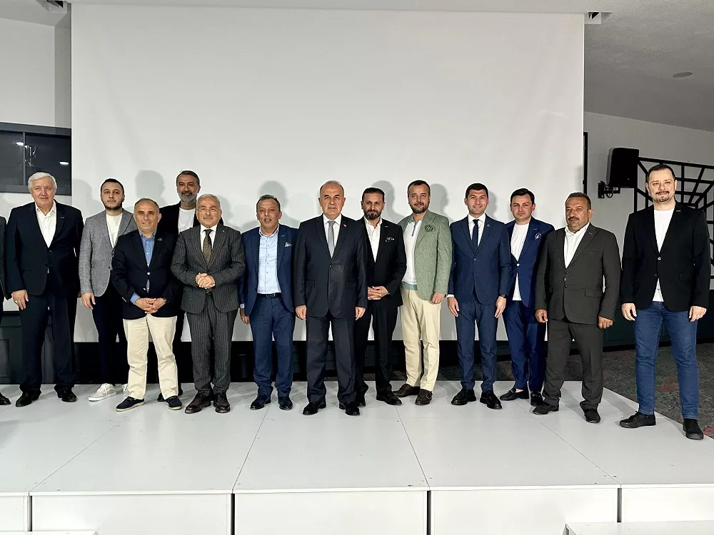 ORDUSİAD’ın İş Geliştirme Toplantısında, Dünya Dondurma Şampiyonu Başarı Hikayesini Paylaştı v jpeg