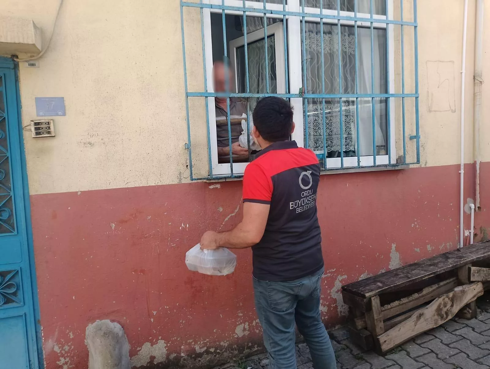 BÜYÜKŞEHİR SOFRALARI BEREKETLENDİRİYOR Ordu Büyükşehir Belediyesi Buharalı Şakir Efendi Aşevinde