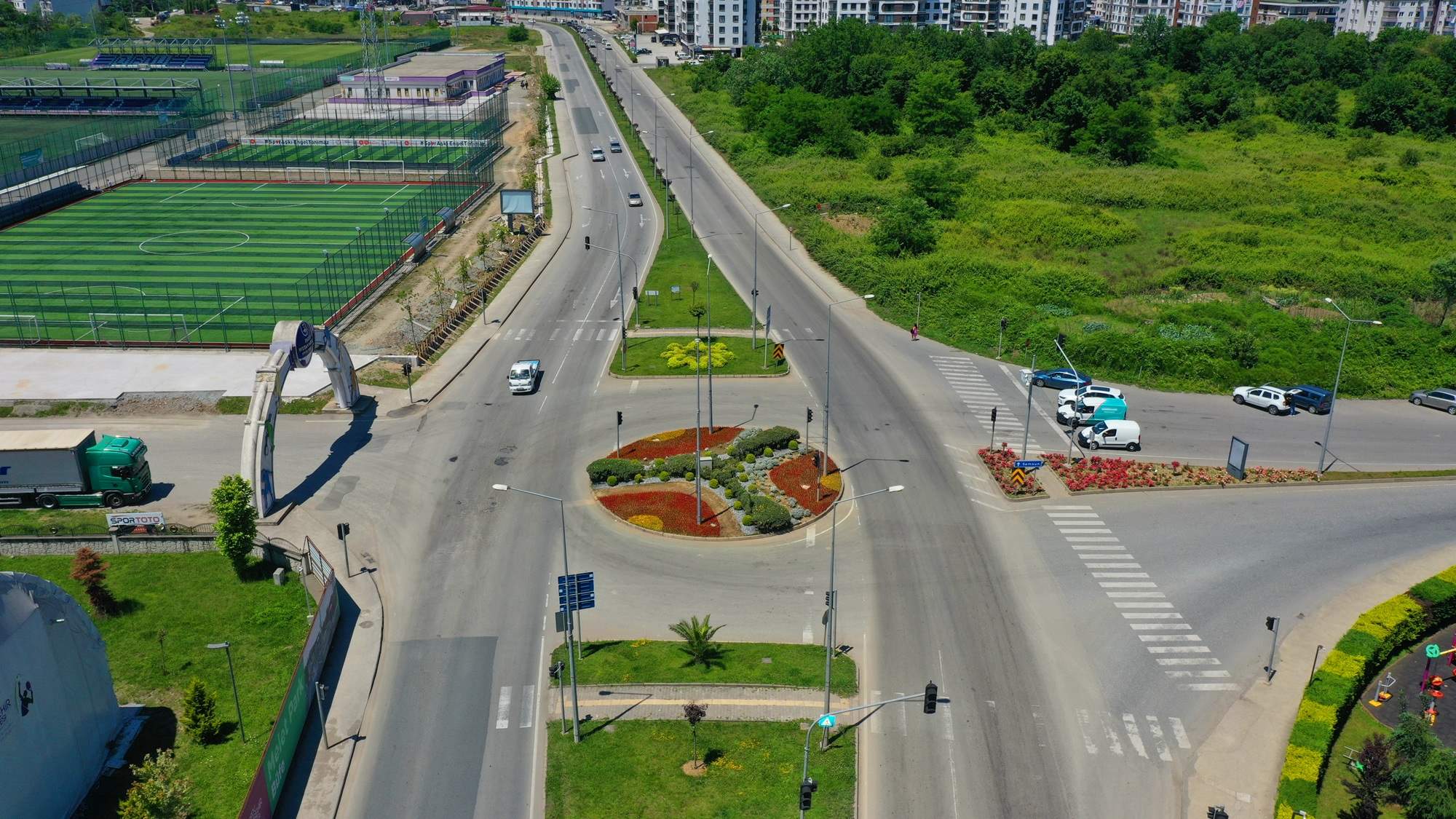 ORDU’NUN HER KÖŞESİ RENGARENK Ordu Büyükşehir Belediyesi, yaz aylarının gelmesi