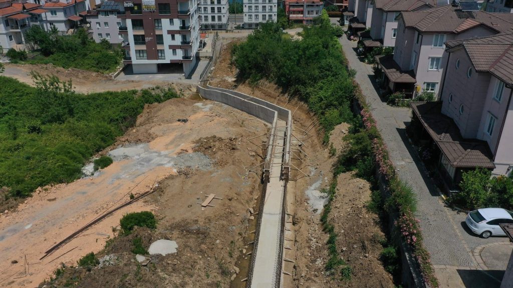 ÜNYE GÖLEVİ MAHALLESİNİN ALT YAPISI GÜÇLENİYOR go