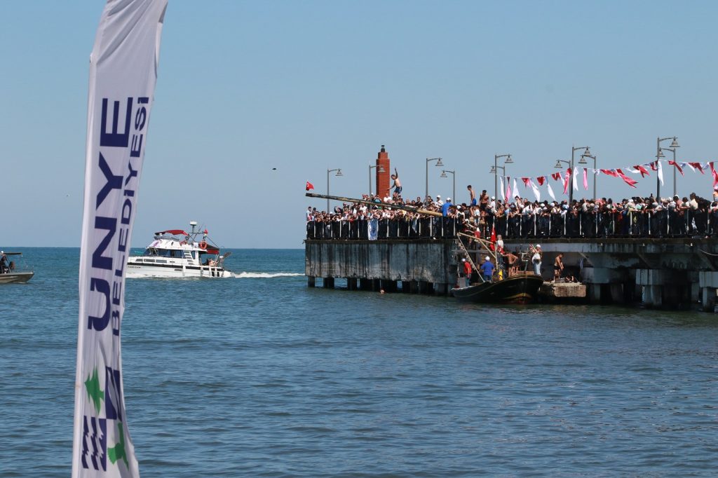 ÜNYE, DENİZ ŞENLİĞİNDE BULUŞUYOR k3