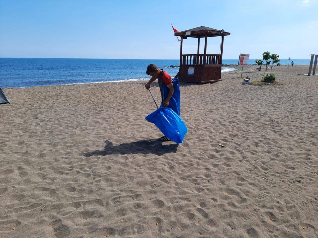 BÜYÜKŞEHİRDEN TEMİZLİK SEFERBERLİĞİ te2
