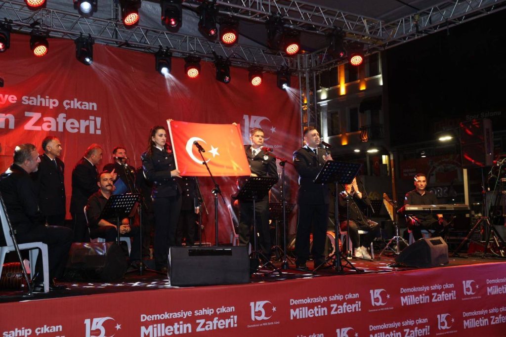 MİLLETİN ZAFERİ 8. YILINDA D5