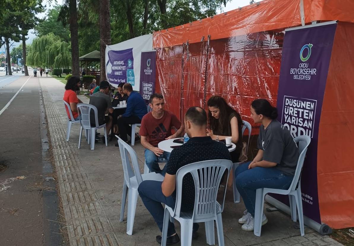 “FİKİRLERİNİZ BİZİM İÇİN DEĞERLİ” BÜYÜKŞEHİR BELEDİYESİ VATANDAŞ MEMNUNİYET ANKETİ UYGULAMASI