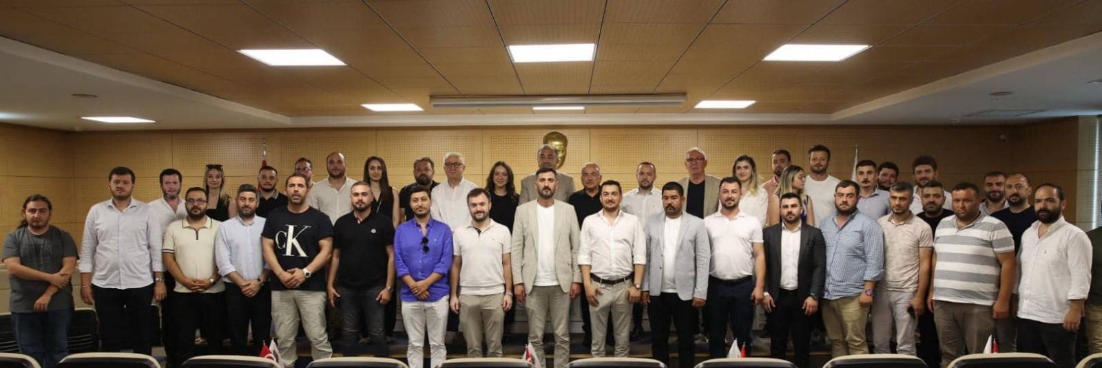 GENÇ GİRİŞİMCİLER ORDU’DA BULUŞTU BAŞKAN GÜLER’DEN GİRİŞİMCİ GENÇLERE ÇAĞRI: “TECRÜBE