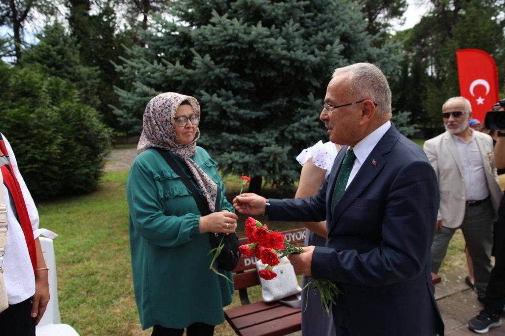 15 TEMMUZ ŞEHİTLERİ DUALARLA ANILDI T1 2