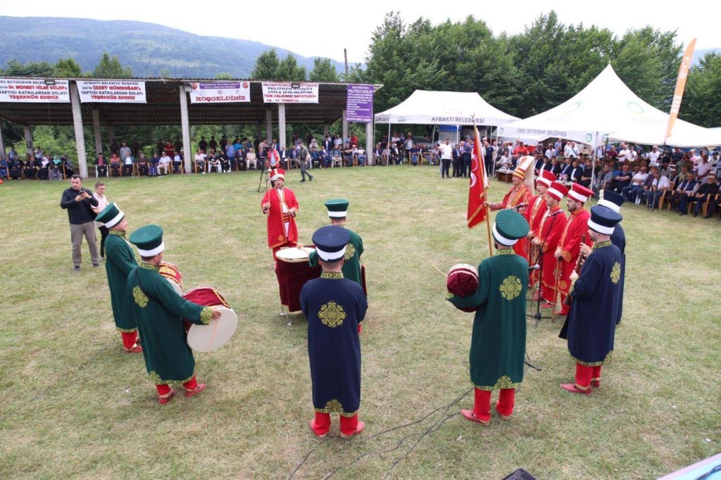 YAĞLI GÜREŞ VE KÜLTÜR FESTİVALİNİN AÇILIŞI YAPILDI Y1