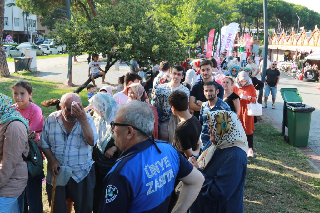 ÜNYE BELEDİYESİ’NDEN AŞURE ETKİNLİĞİ a4