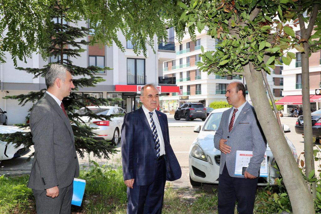 Vali Erol, Altınordu İlçesinde Yapımı Devam Eden ve Yapılacak Sağlık Tesisi Alanlarında İncelemede Bulundu e1 1