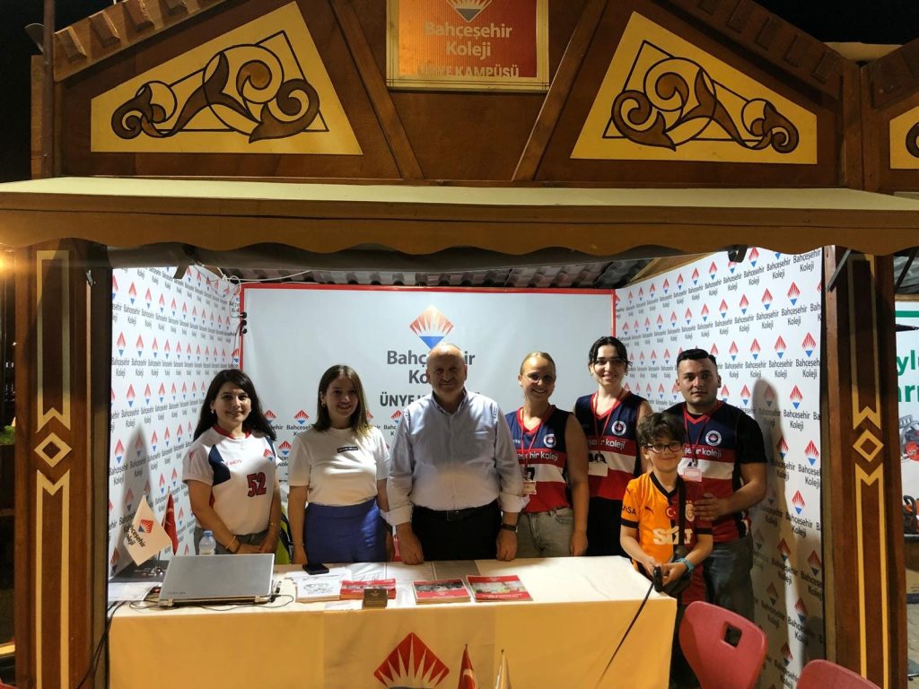 ÜNYE’DE FESTİVAL STANTLARI 05 AĞUSTOS’A KADAR AÇIK KALACAK fe2