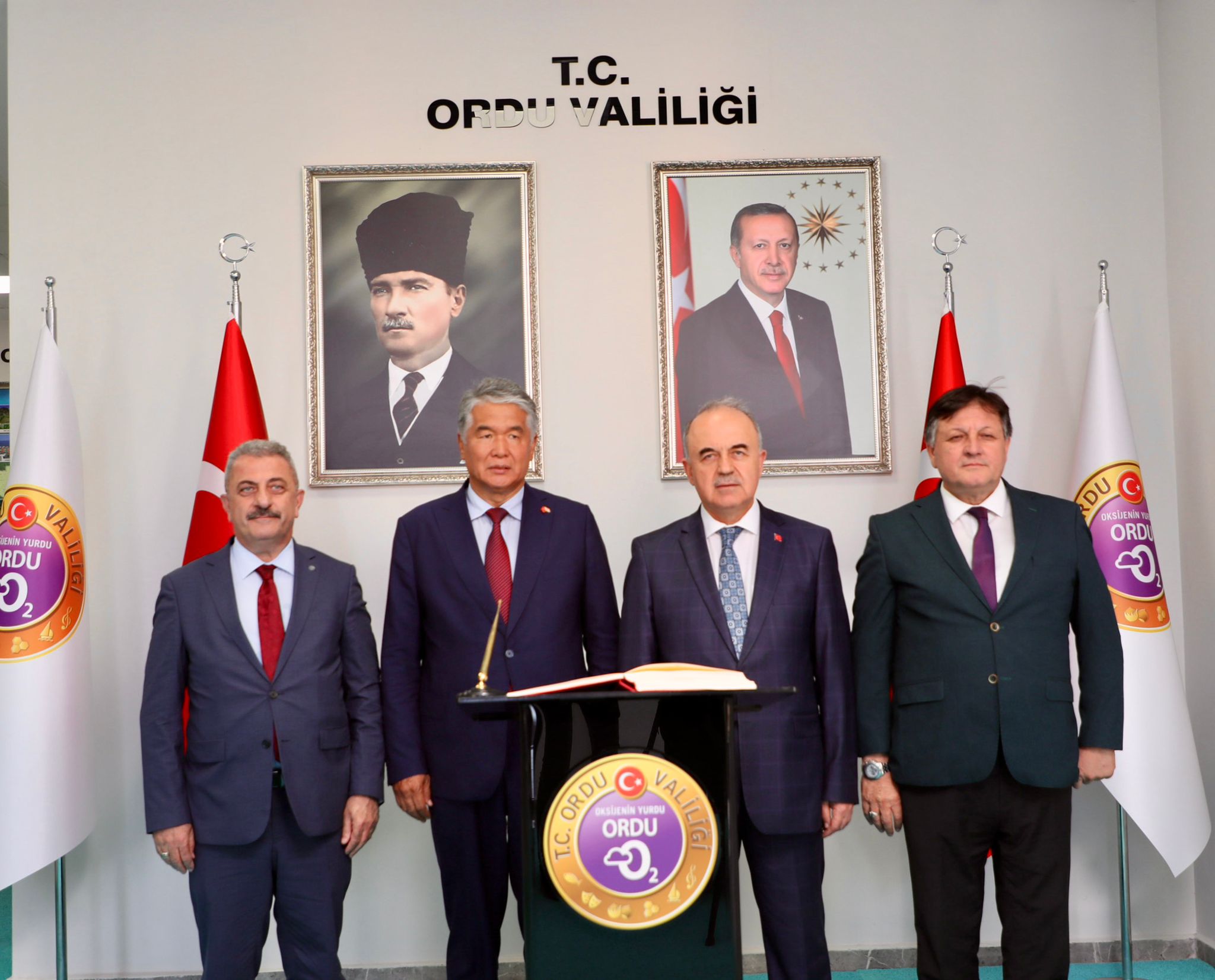 Uluslararası Türk Kültürü Teşkilatı (TÜRKSOY) Genel Sekreteri Sultan Raev, Vali