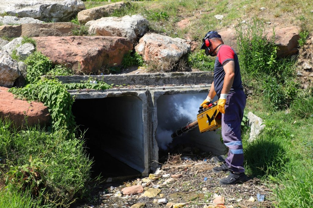 BÜYÜKŞEHİR VEKTÖRLERE KARŞI SAVAŞINI SÜRDÜRÜYOR B2