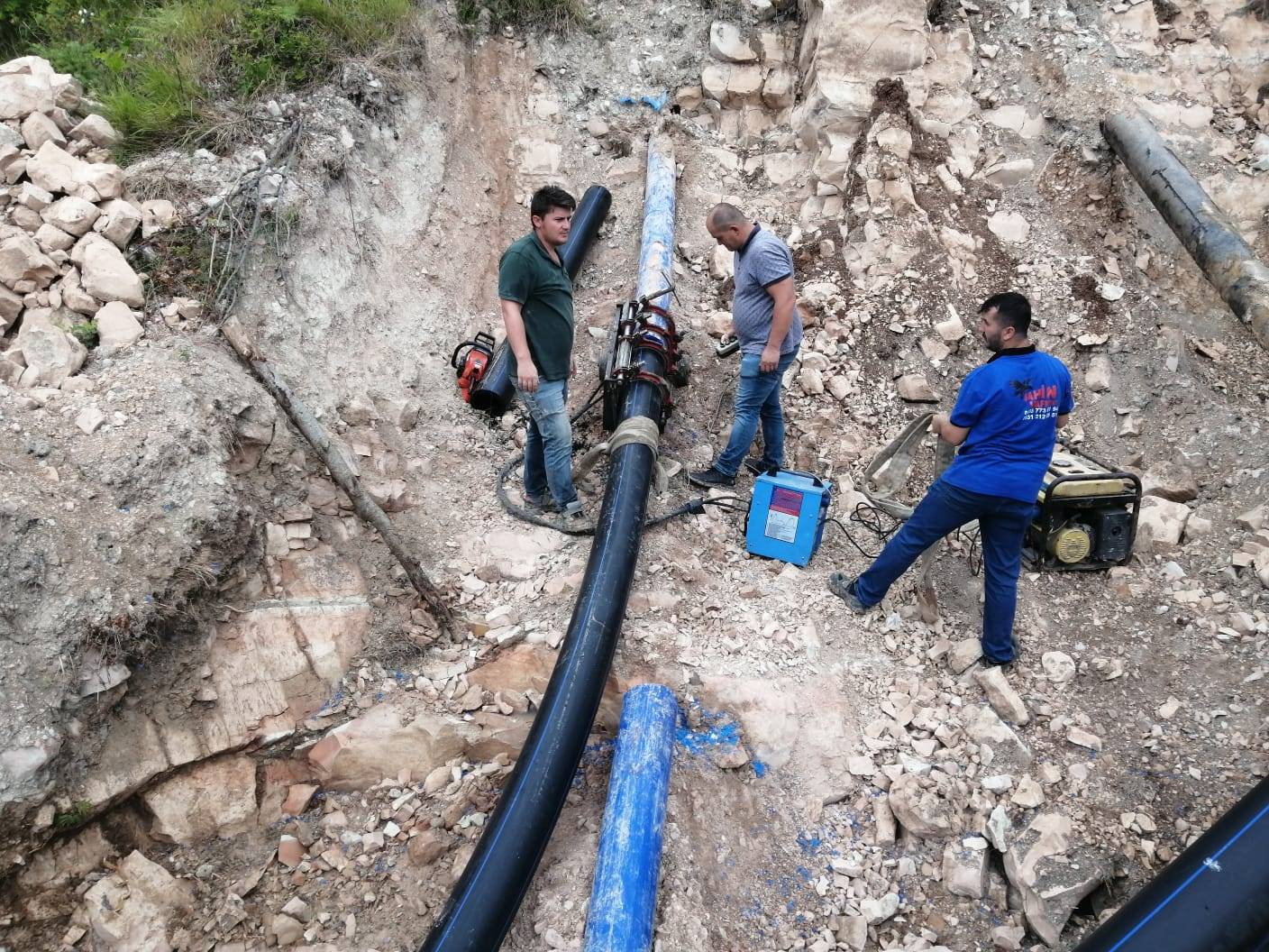 BÜYÜKŞEHİR, PERŞEMBE’NİN İÇME SUYU ANA İSALE HATTINI YENİLEDİ İLÇE SAKİNLERİNDEN