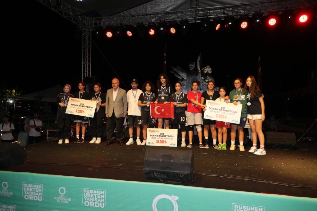 HEYECAN DOLU FESTİVAL SONA ERDİ F 4