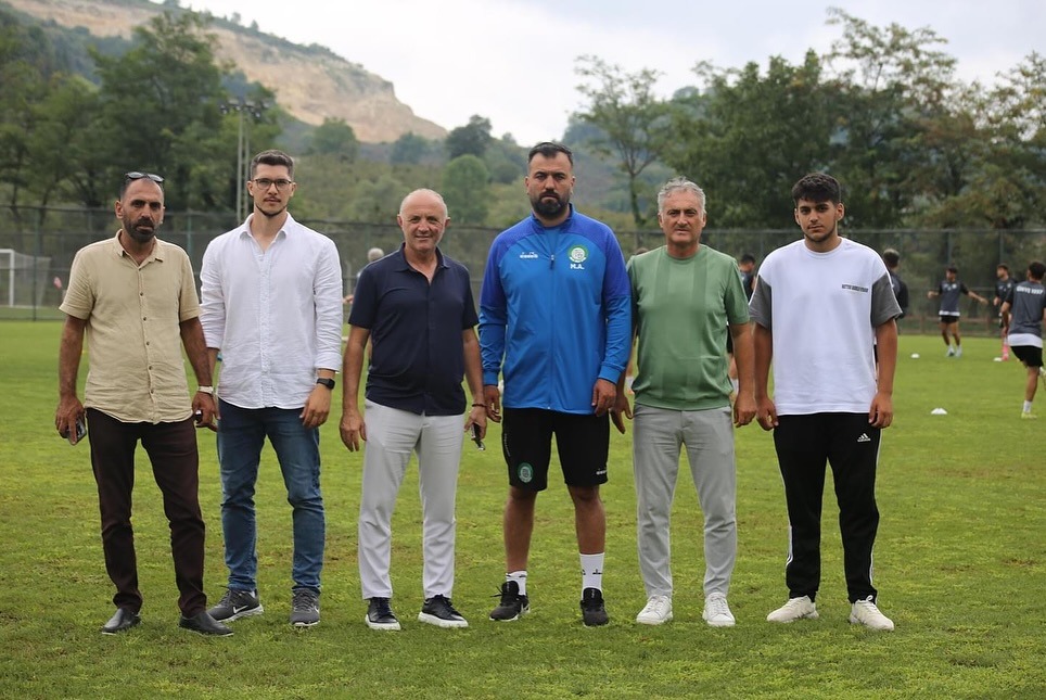 Ordu Amatör Spor Kulüpleri Başkanı Metin Kır'dan Ünye 1957 Spor'a Destek Ziyareti WhatsApp Image 2024 08 31 at 00.48.59
