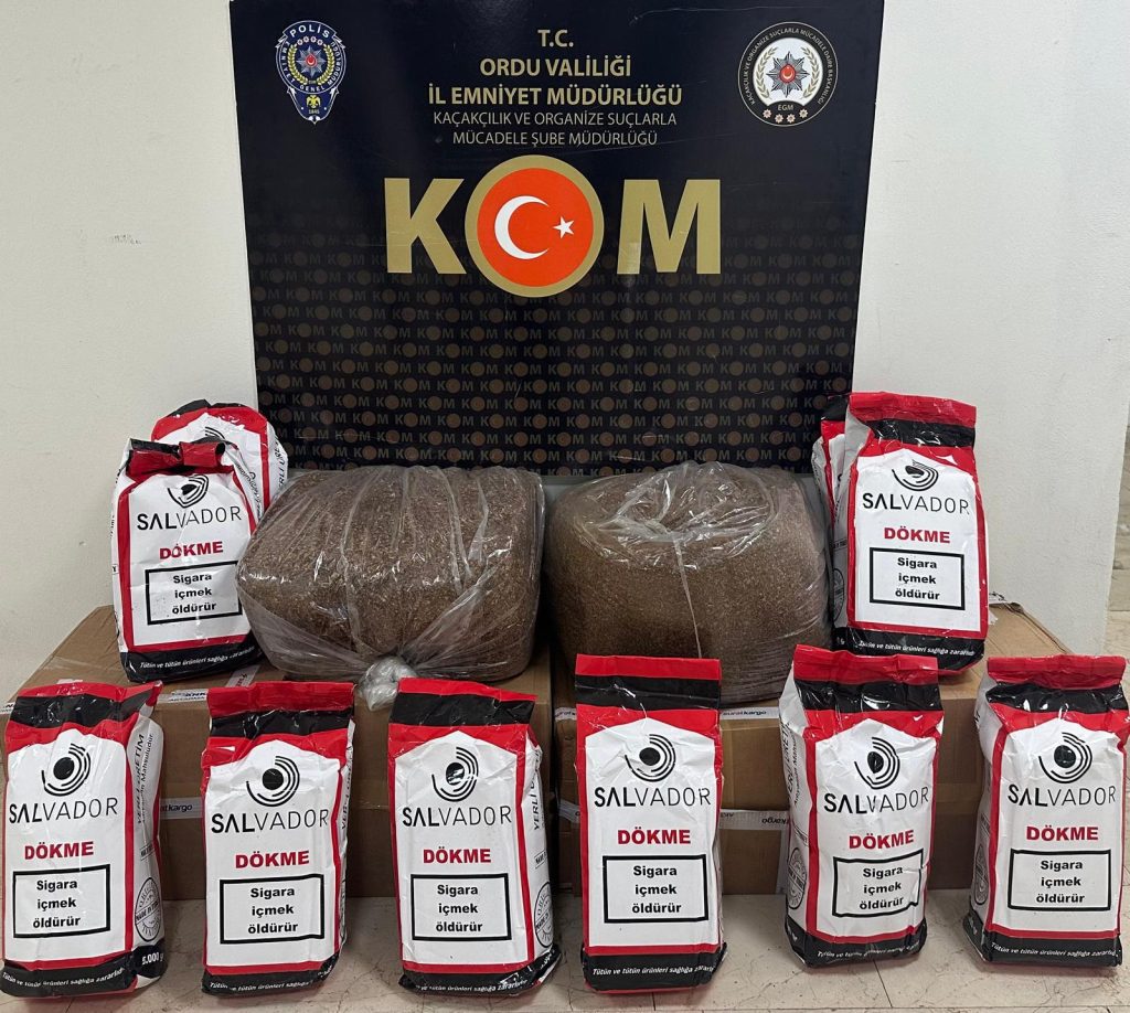 Toplam 300.000 TL Değerinde Kaçak Ürün Ele Geçirildi k1