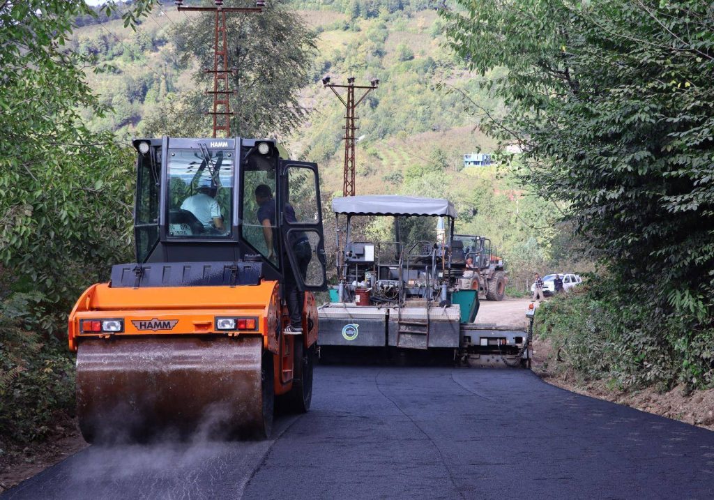 ORDU İLE TOKAT’I BİRBİRİNE BAĞLAYAN GÜZERGAH ASFALTLANIYOR P
