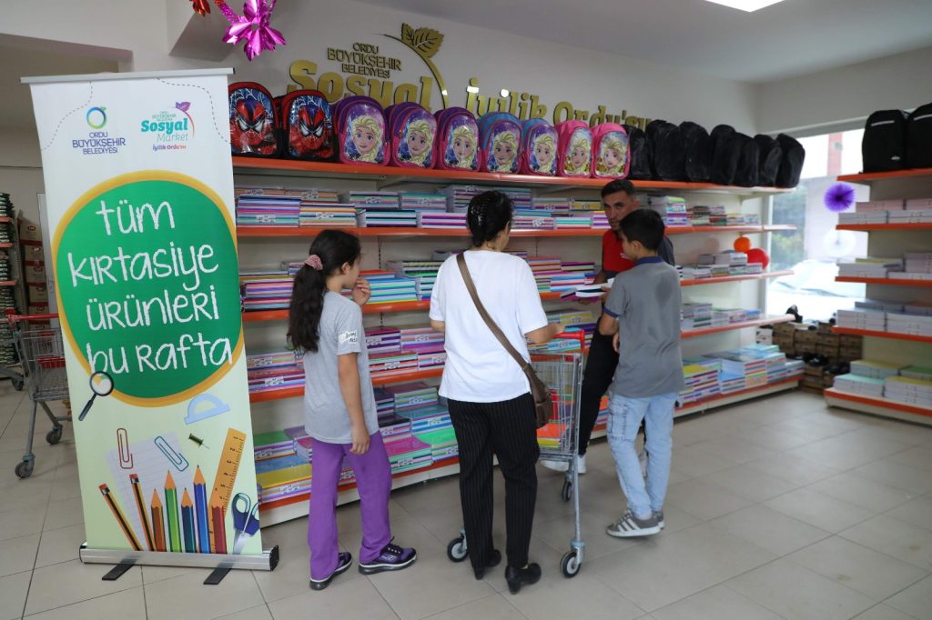 BÜYÜKŞEHİRDEN ÖĞRENCİLERE KIRTASİYE DESTEĞİ WhatsApp Image 2024 09 02 at 15.29.49