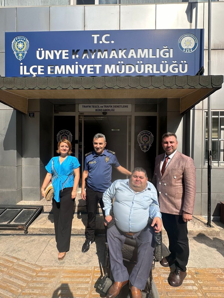 **Ünye Gazetecilerinden Emniyet Müdürü Sarısoy’a Geçmiş Olsun Ziyareti WhatsApp Image 2024 09 09 at 16.44.52