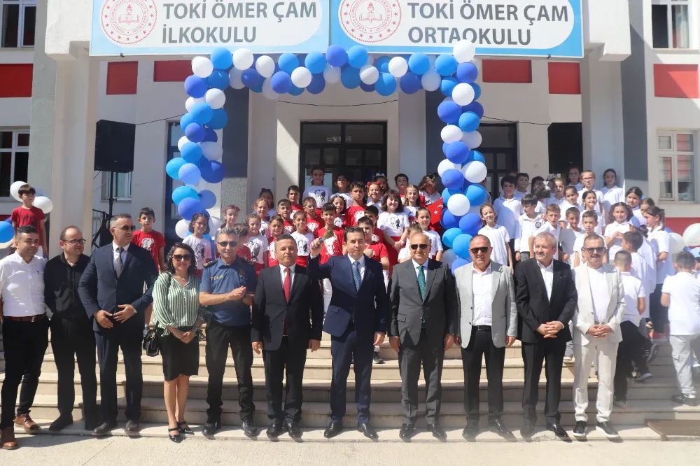 Ünye'de İlköğretim Haftası Coşkuyla Kutlandı WhatsApp Image 2024 09 10 at 19.29.13