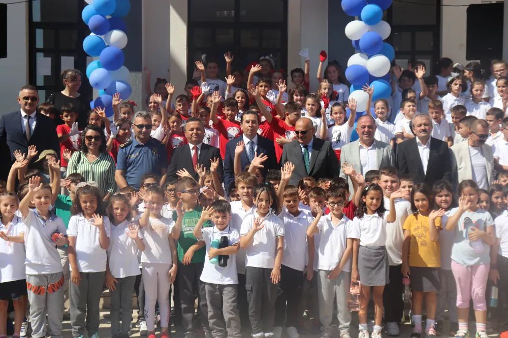 Ünye'de İlköğretim Haftası Coşkuyla Kutlandı WhatsApp Image 2024 09 10 at 19.29.14