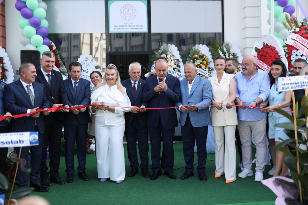 Ünye'de "En Pozitif" Sosyal Etkinlik ve Gelişim Merkezi Hizmete Açıldı WhatsApp Image 2024 09 12 at 15.47.31 1