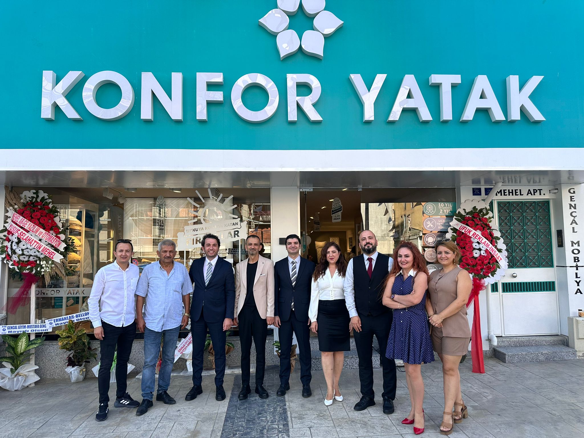 Bugün Ünye’de Konfor Yatak Mağazası, düzenlenen görkemli bir törenle açıldı.
