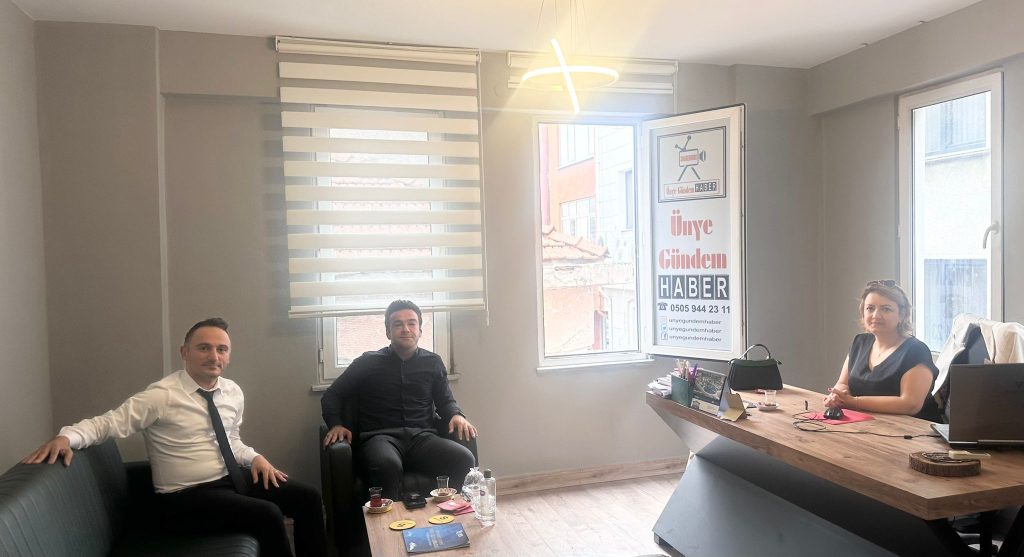 Ramada Otel Müdürü Zafer Arslantürk ve Satış Pazarlama Müdürü Onur Kazancoğlu'ndan Ünye Gündem Haber'e Ziyaret WhatsApp Image 2024 09 24 at 12.13.19