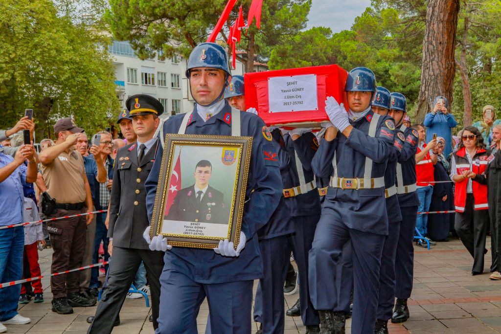 Şehidimizi Son Yolculuğuna Uğurladık s